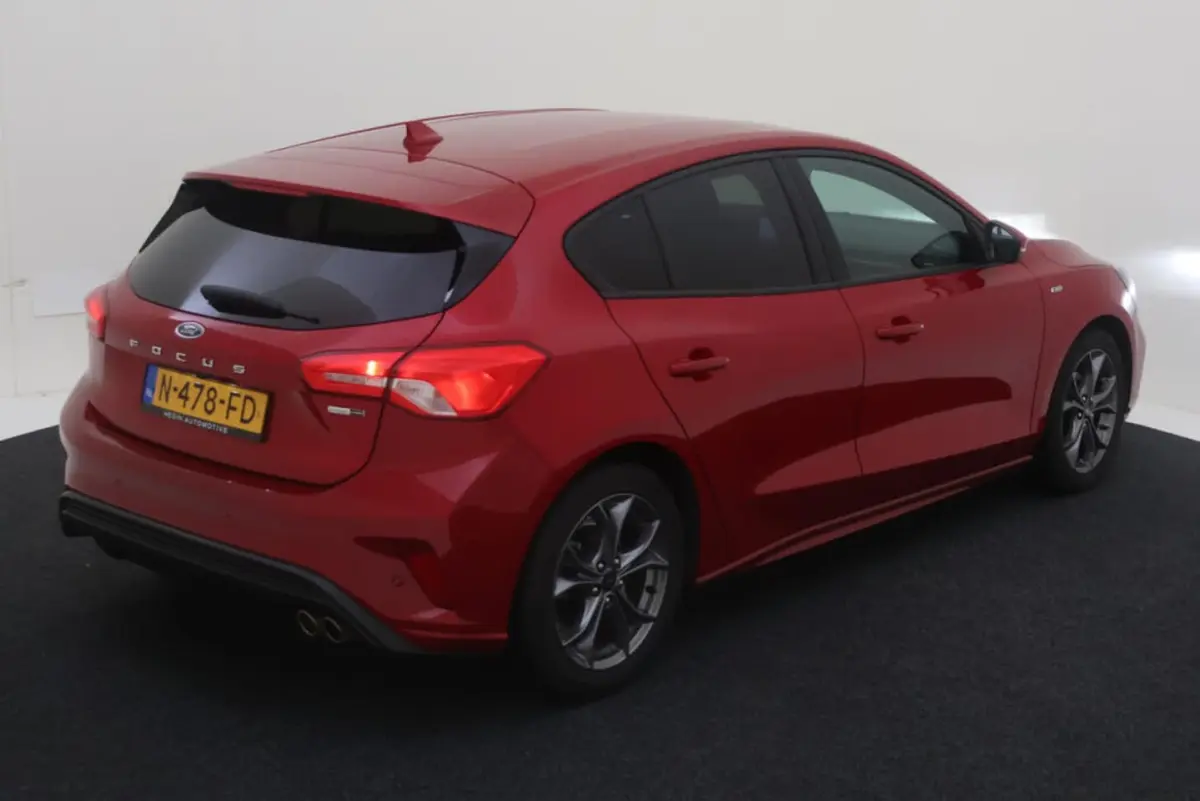 1.0 EcoBoost Hybrid ST Line Business NL AUTO | CAMERA | CARPLAY |