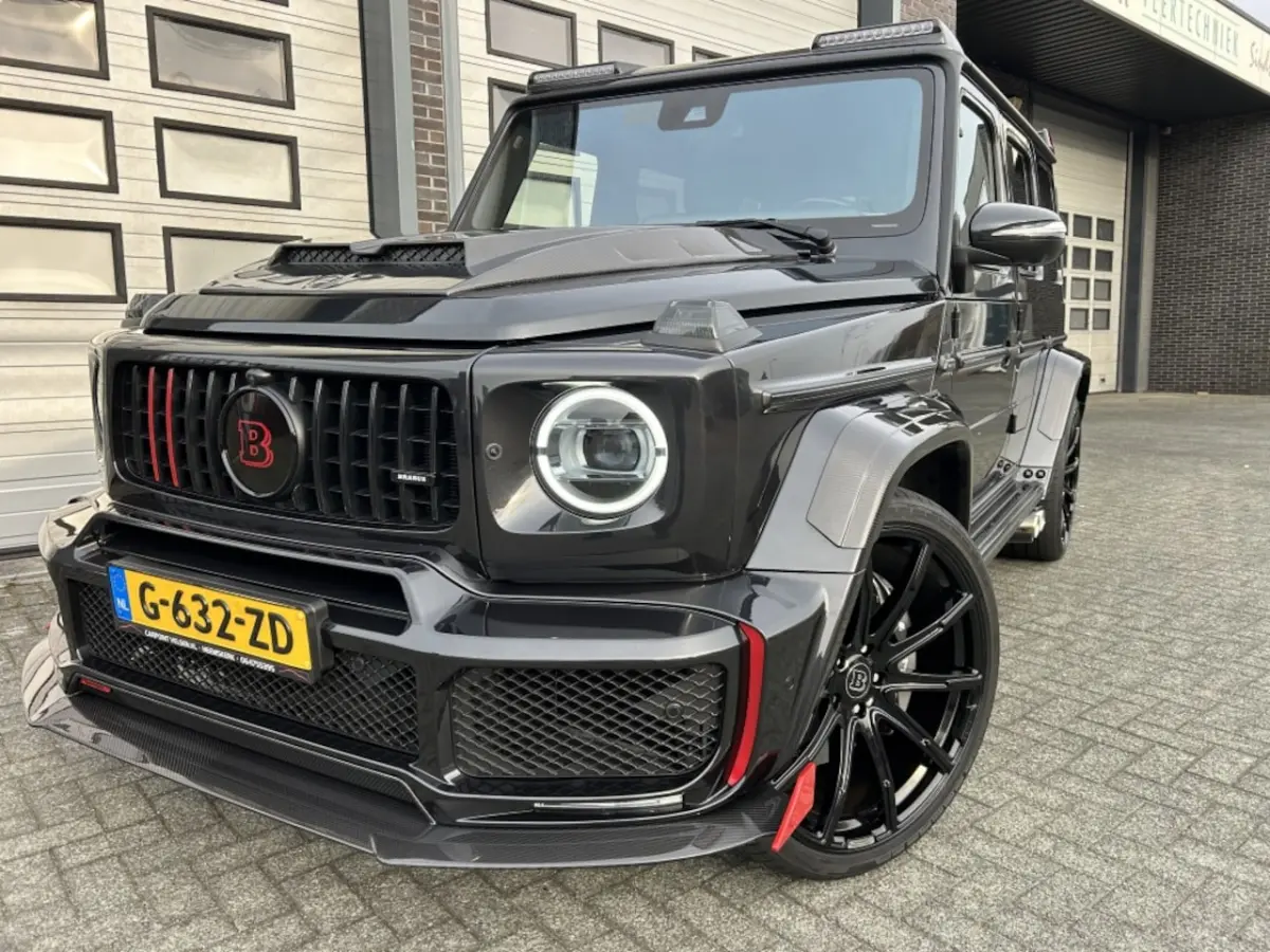 63 BRABUS ROCKET 900 Manufactur BOMVOL â