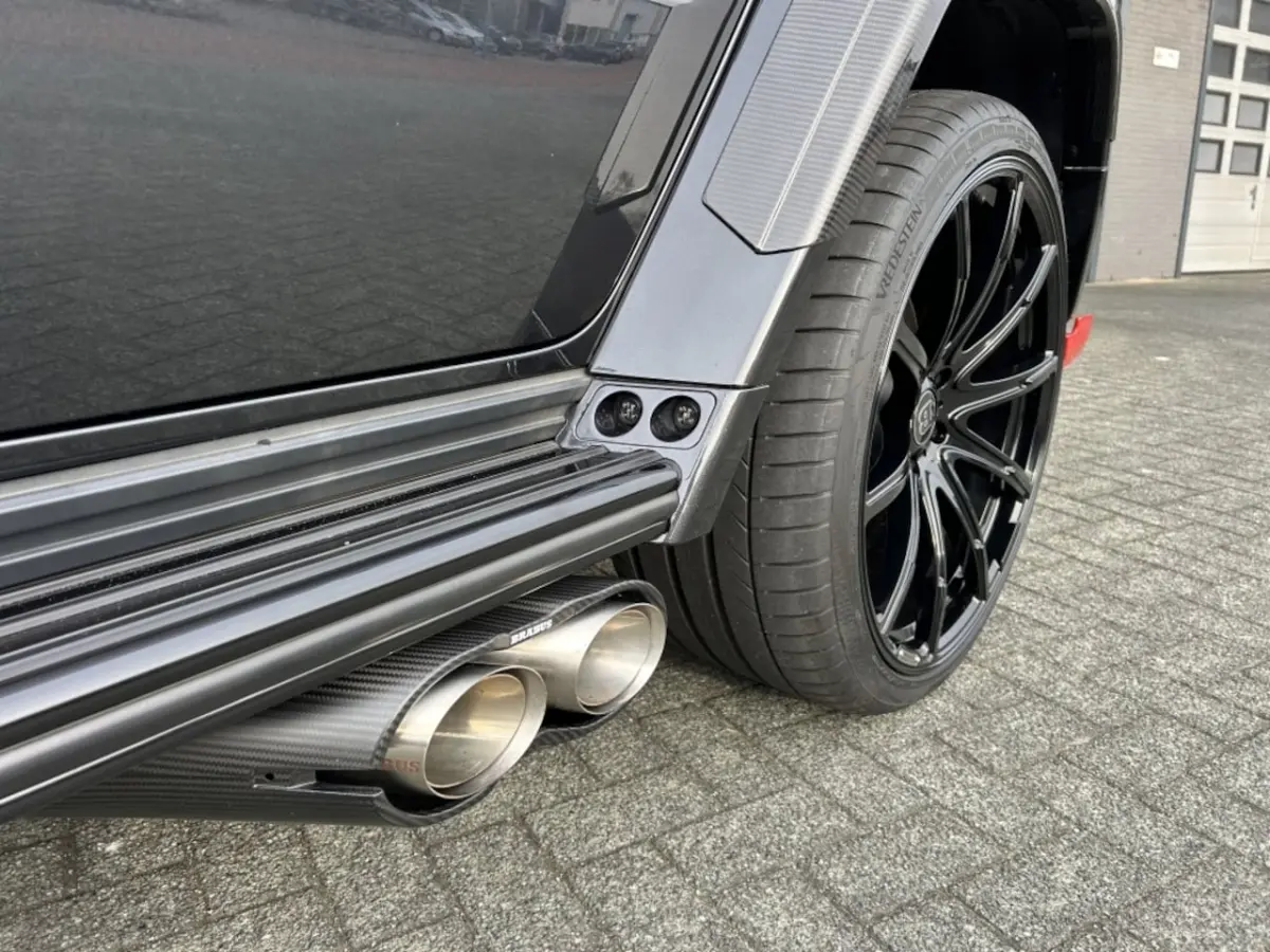 63 BRABUS ROCKET 900 Manufactur BOMVOL â