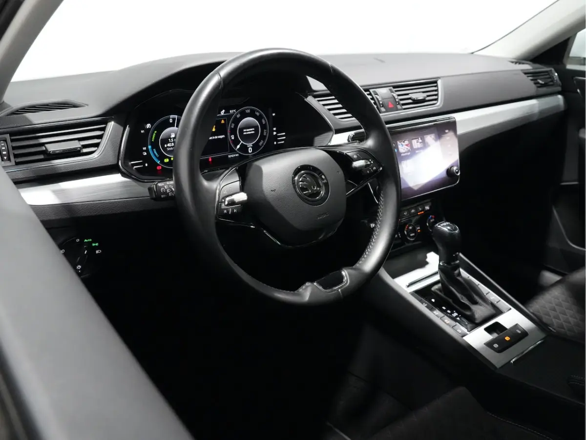 1.4 TSI iV 204pk PHEV Business Edition Plus Trekhaak | Camera | Memory | Carplay | 18" | N