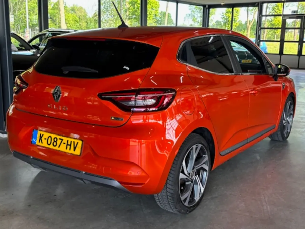 1.6 E-Tech Hybrid E-140 R.S Line