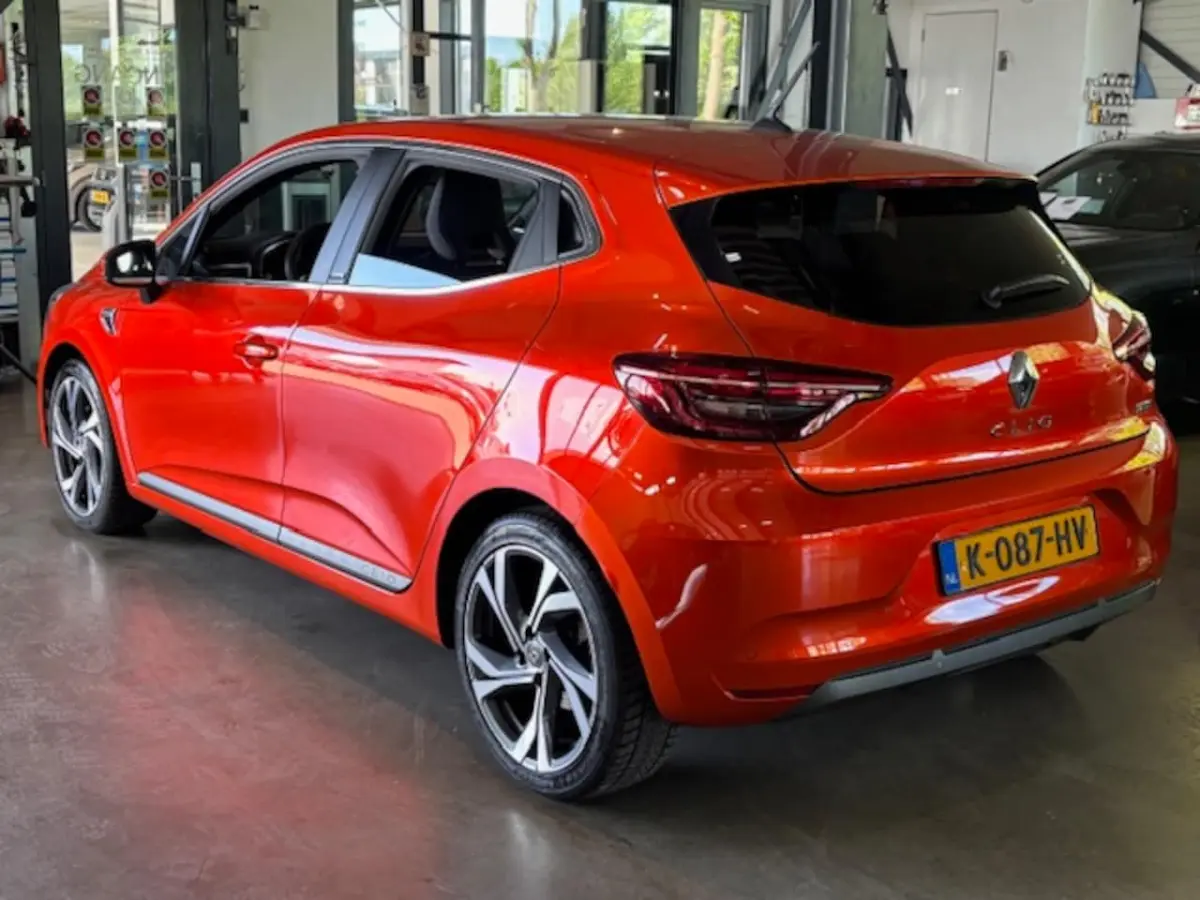 1.6 E-Tech Hybrid E-140 R.S Line