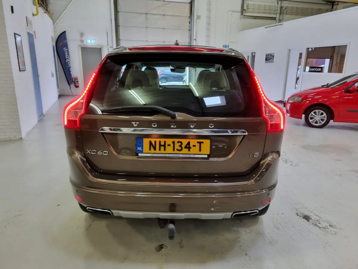 2.0 T5 FWD Polar+ âSUPER MOOI âGOED VEZORGD âTREKHAAK