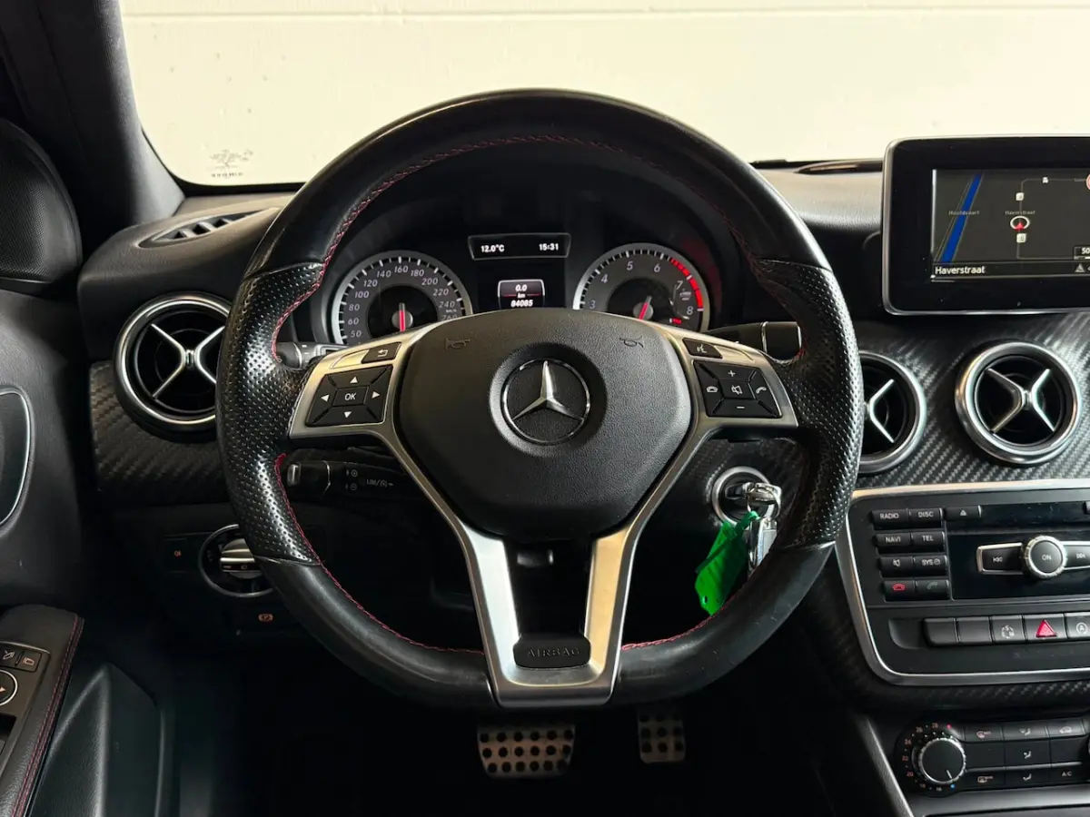 180 AMG-Line Panoramadak|CARPLAY|APK