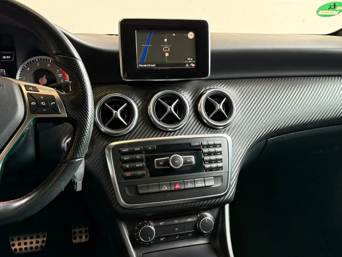 180 AMG-Line Panoramadak|CARPLAY|APK