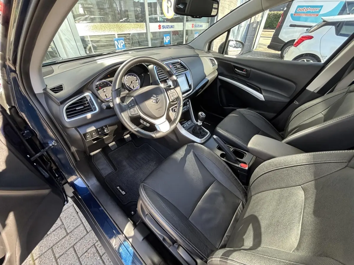 1.4 Boosterjet Style Smart Hybrid | Panorama open schuif dak | Trekhaak |