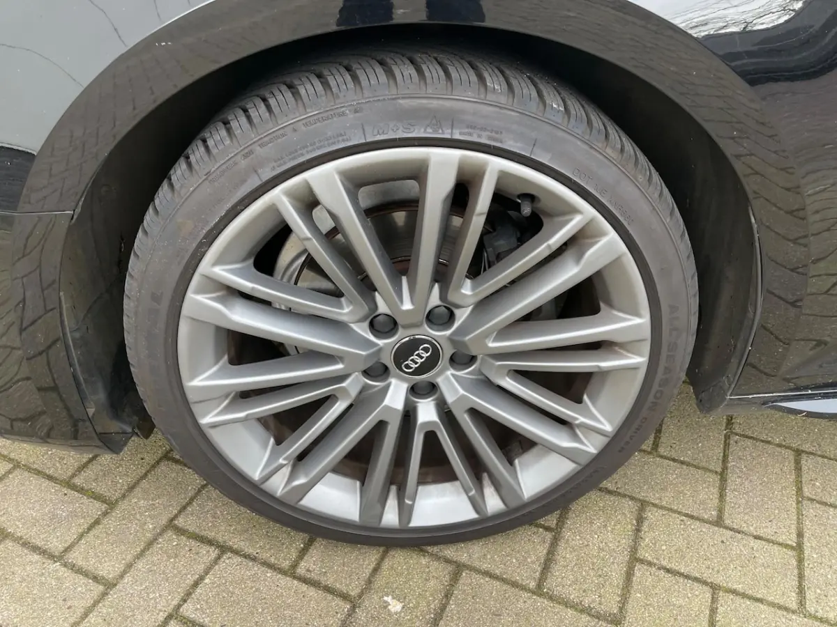 1.4 TFSI Sport S line black edition/Leder/Navi/Keyless entry-Go