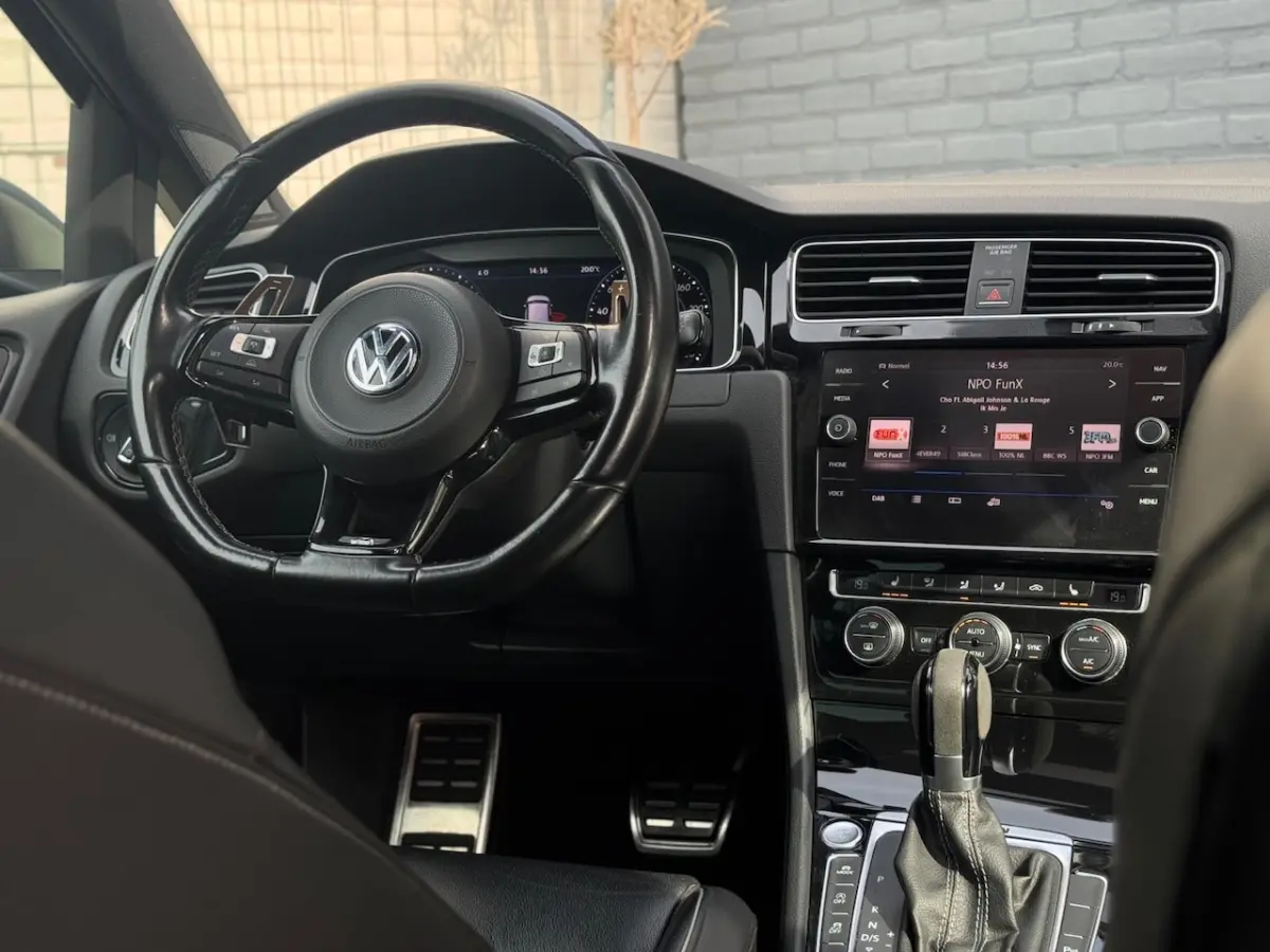 7.5 2.0 TSI R 4Motion Panoramadak Leer BTW Inruil mogelijk