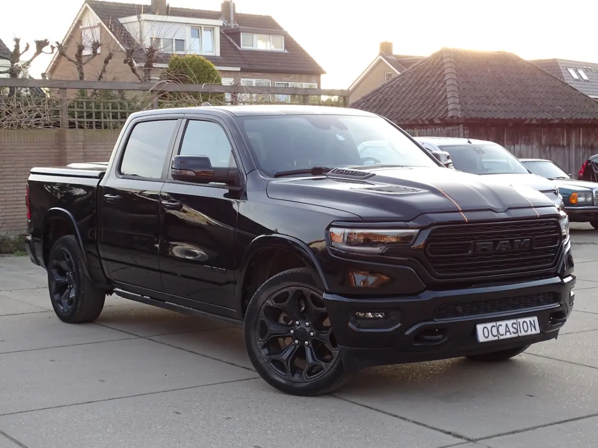 5.7 V8 4x4 Crew Cab Limited
