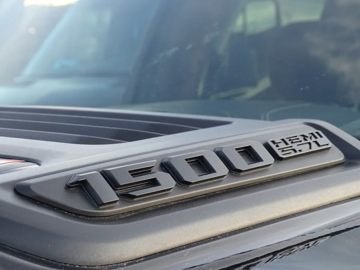 5.7 V8 4x4 Crew Cab Limited