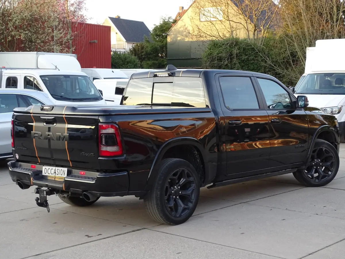 5.7 V8 4x4 Crew Cab Limited
