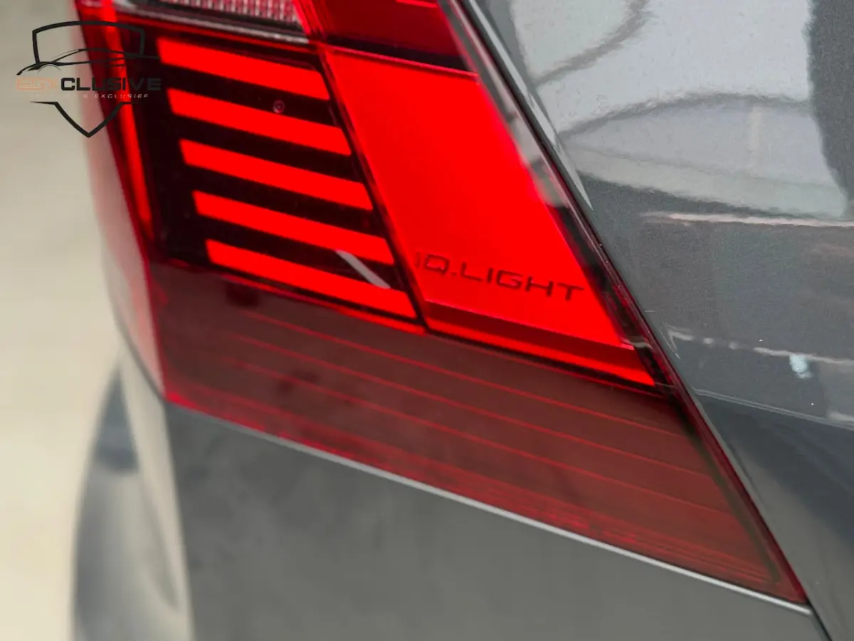 1.4 TSI eHybrid R-Line Business+ Pano / Massage / 360Cam