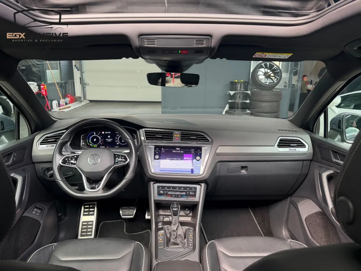 1.4 TSI eHybrid R-Line Business+ Pano / Massage / 360Cam