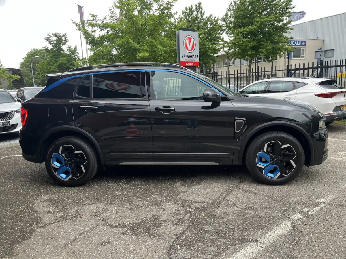 1.5 // INFINITY SOUND // SCHUIF-KANTELDAK // NAVI+CARPLAY // ELEK. ACHTERKLEP // ADAPTIVE