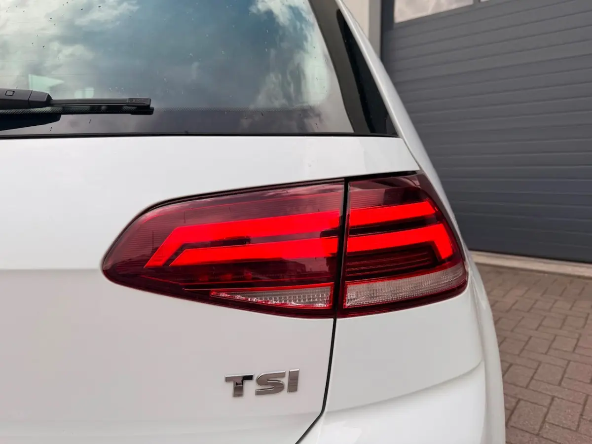 1.0 TSI 7, 5 Comfortline/Automaat/Camera/Navi/Climate-c/Cruise-c/Pdc