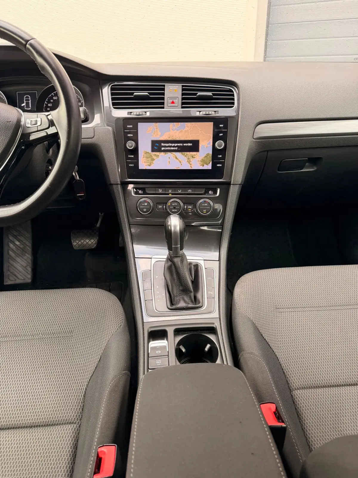 1.0 TSI 7, 5 Comfortline/Automaat/Camera/Navi/Climate-c/Cruise-c/Pdc