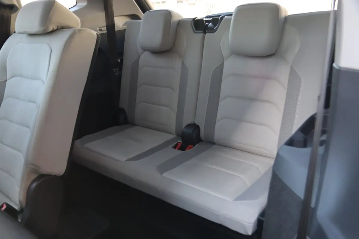 2.0 TSI 4Motion Highline 7p. / PANODAK / VIRTUAL / ACC / CARPLAY