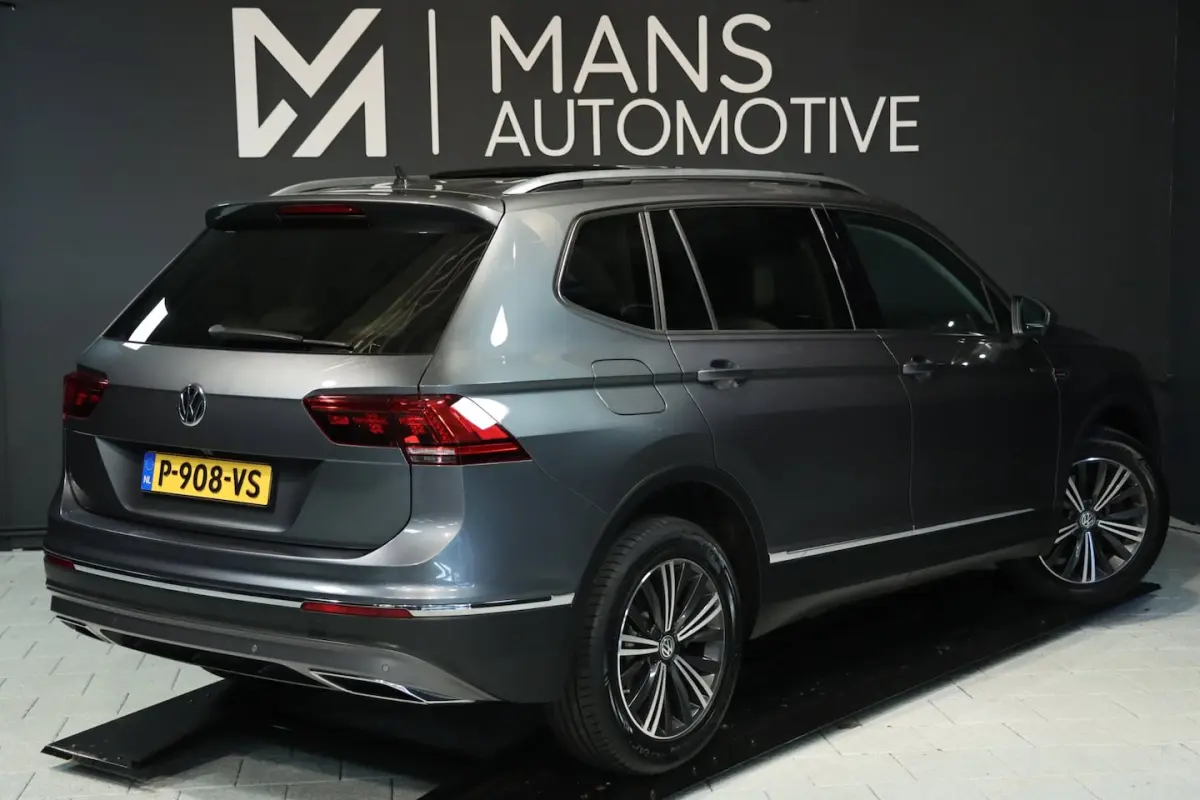 2.0 TSI 4Motion Highline 7p. / PANODAK / VIRTUAL / ACC / CARPLAY