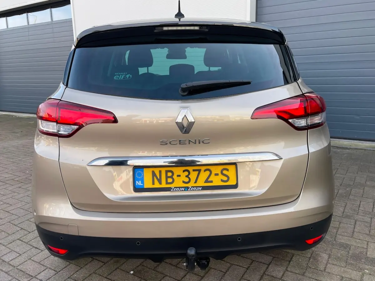 1.2 TCe Intens/Dealer-onderhouden/Camera/Navi/Cruise-c/Climate-c/Trekaak/kylles/Park Assis