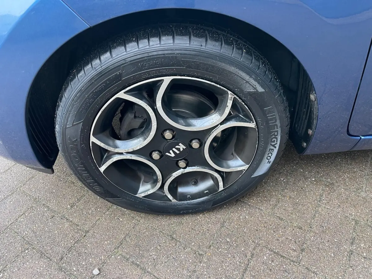 1.0 CVVT DynamicLine/Cruise-c/Climate-c/Dealer-onderhouden/Mooie auto/Bluetooth