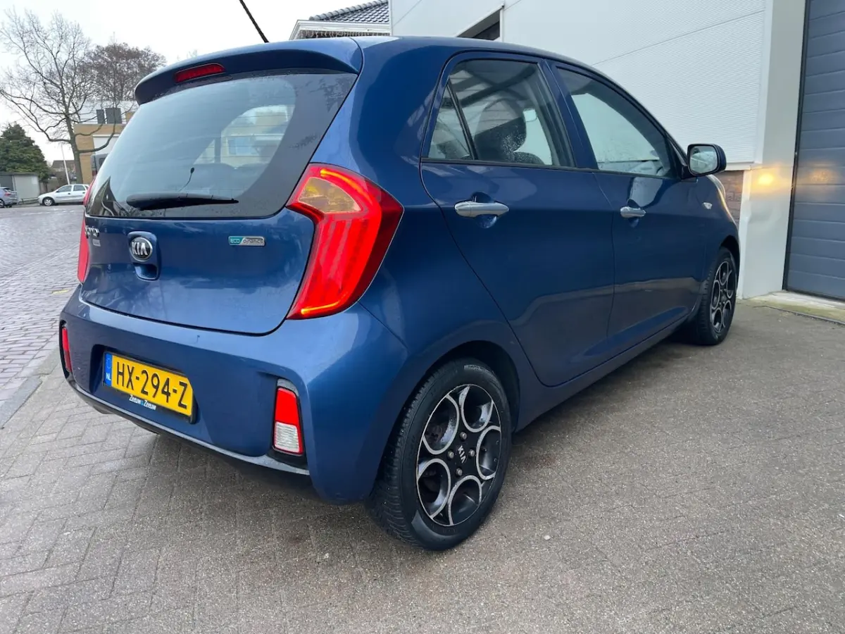 1.0 CVVT DynamicLine/Cruise-c/Climate-c/Dealer-onderhouden/Mooie auto/Bluetooth
