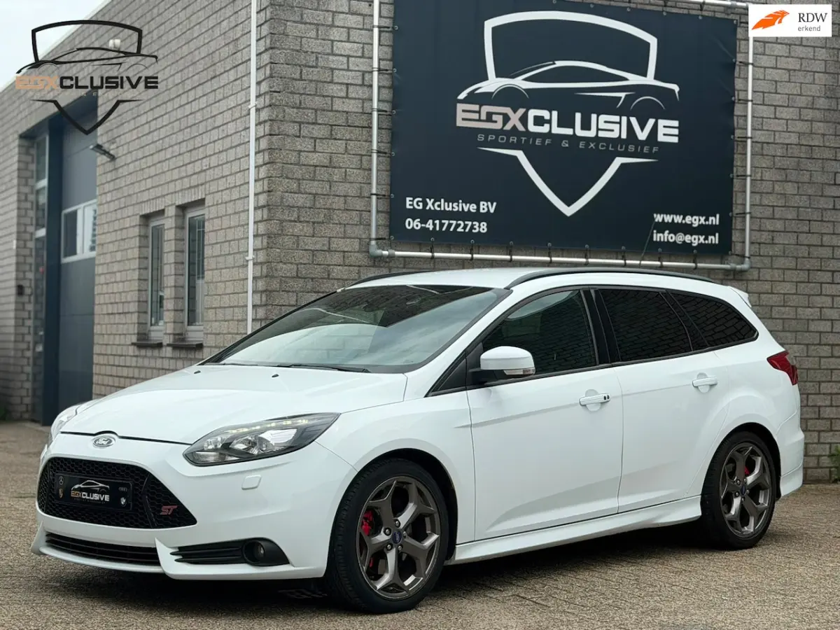 Ford Focus Wagon 2013 Benzine Handgeschakeld leasen