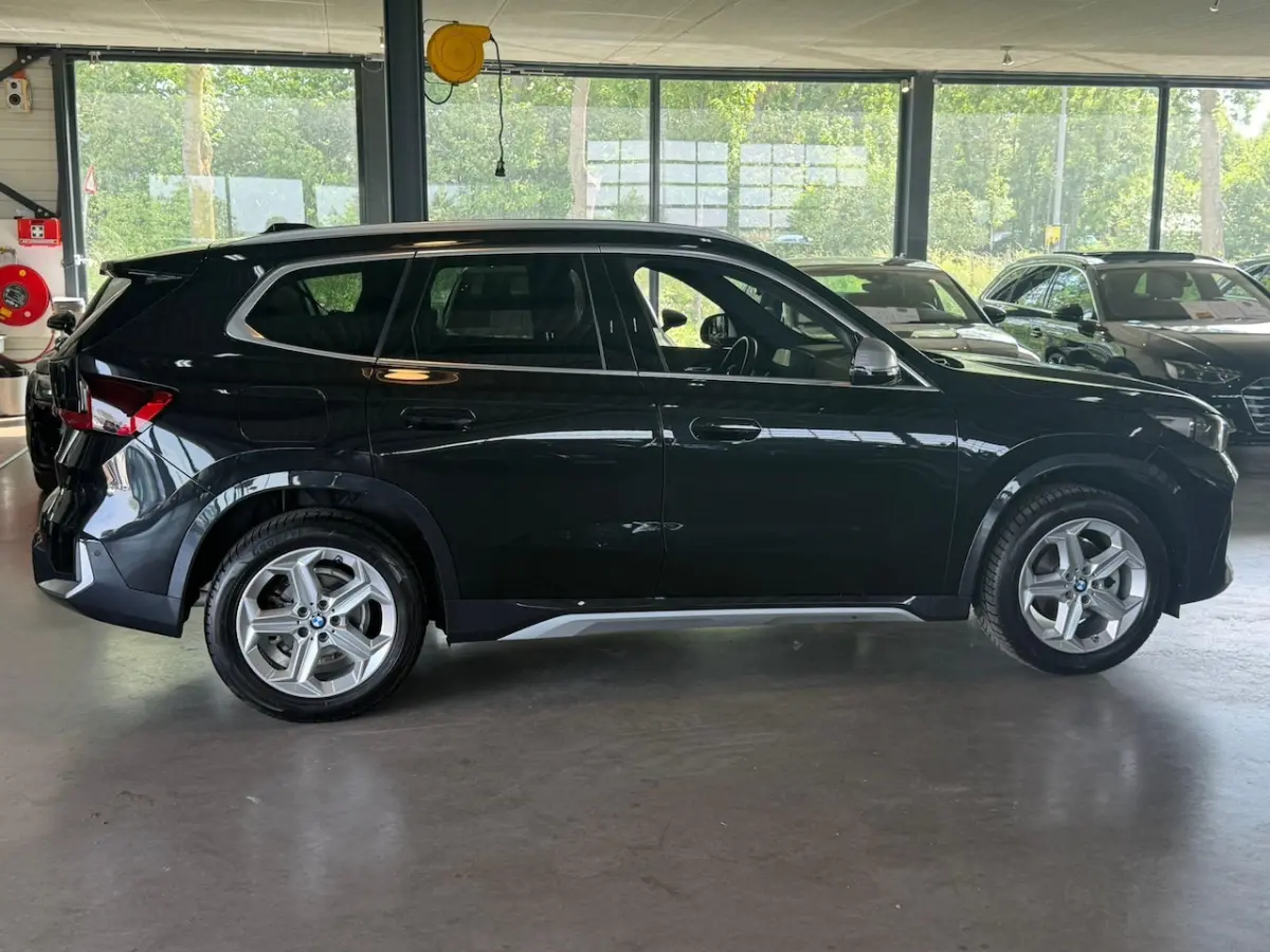 sDrive18i