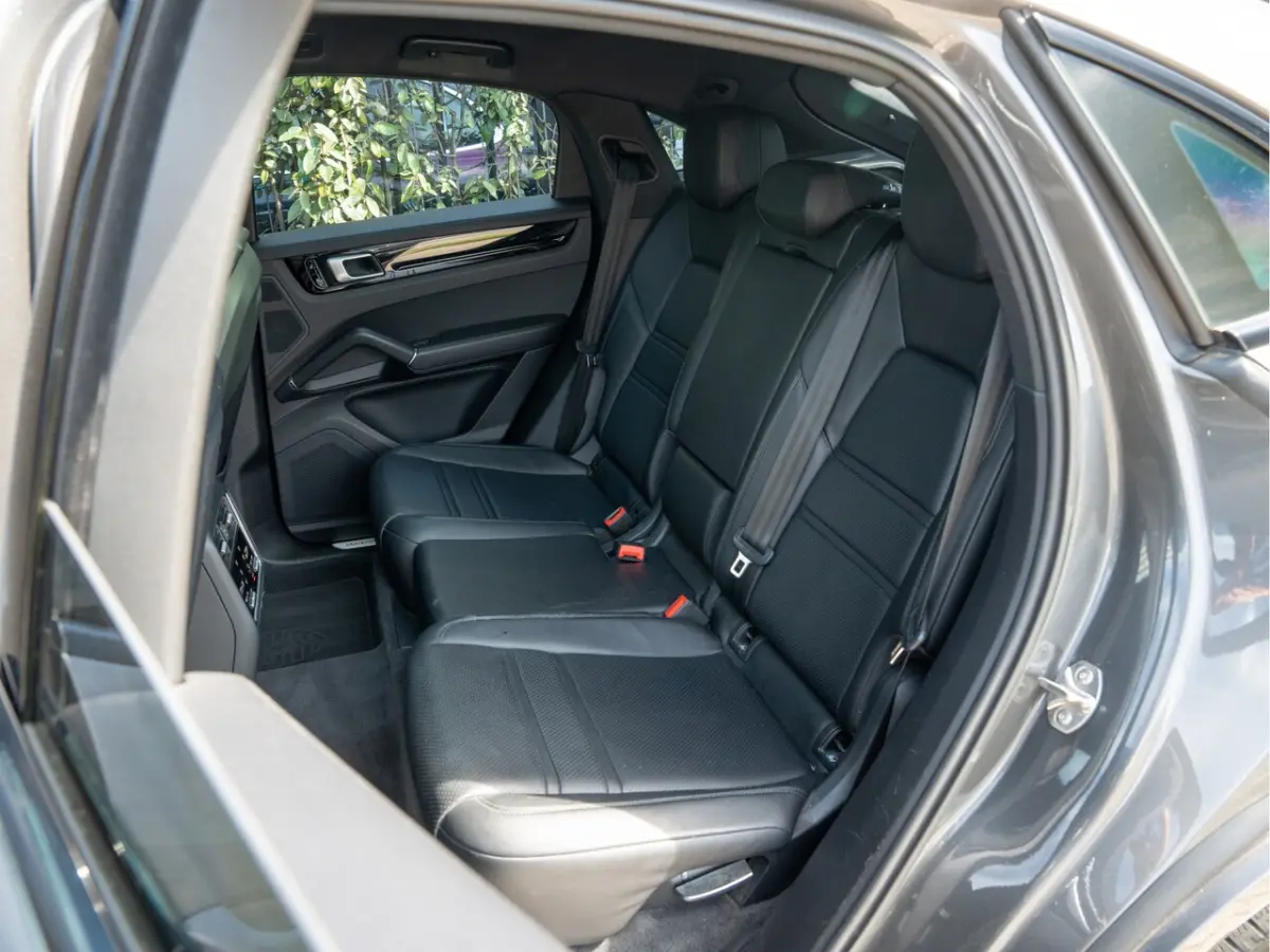 3.0 E-Hybrid | Sport Design | Bose