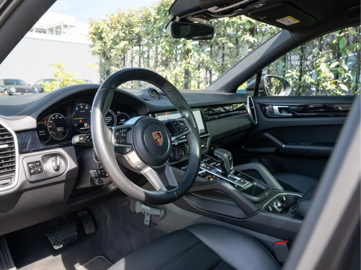 3.0 E-Hybrid | Sport Design | Bose