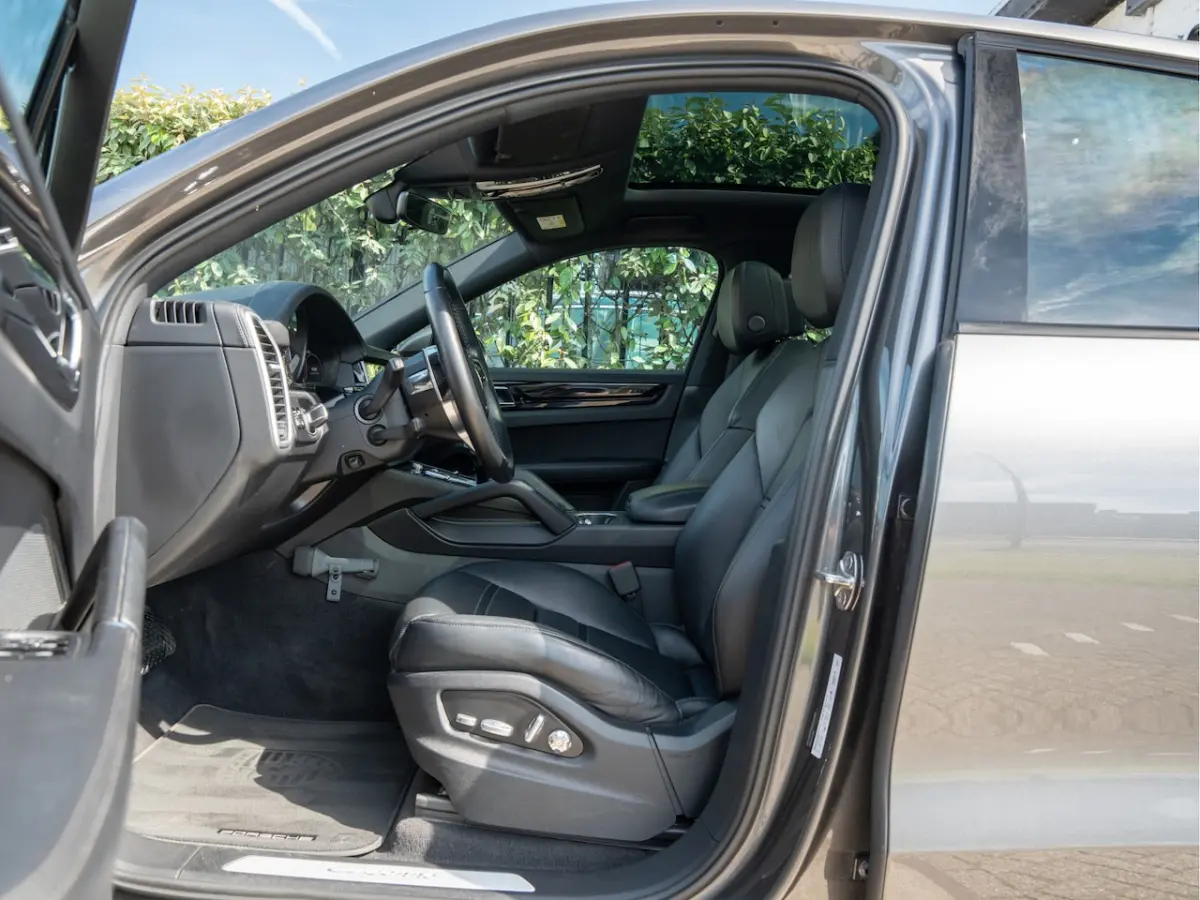 3.0 E-Hybrid | Sport Design | Bose