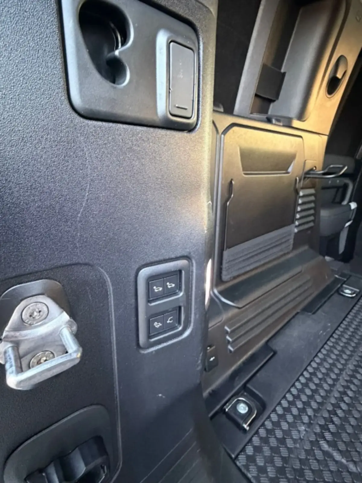 2.0 D240 SE