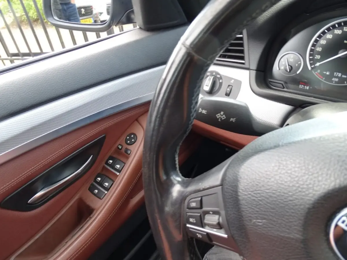 520I High ex. M-Pakket-Leer-Blth-Navi-Cruise-Pdc