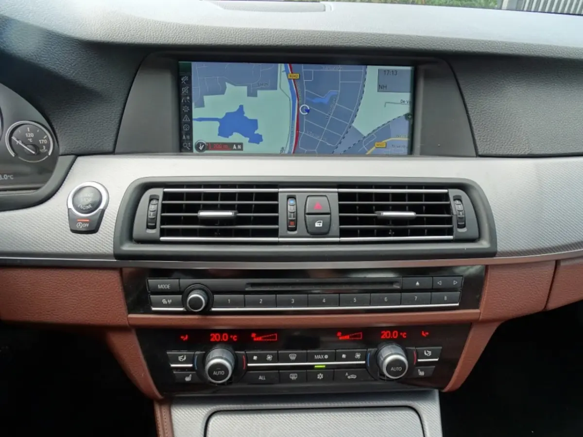 520I High ex. M-Pakket-Leer-Blth-Navi-Cruise-Pdc
