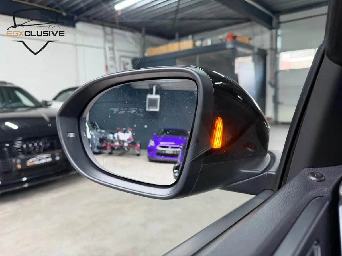 1.0 TSI R-Line Business ACC/Blindspot/Camera