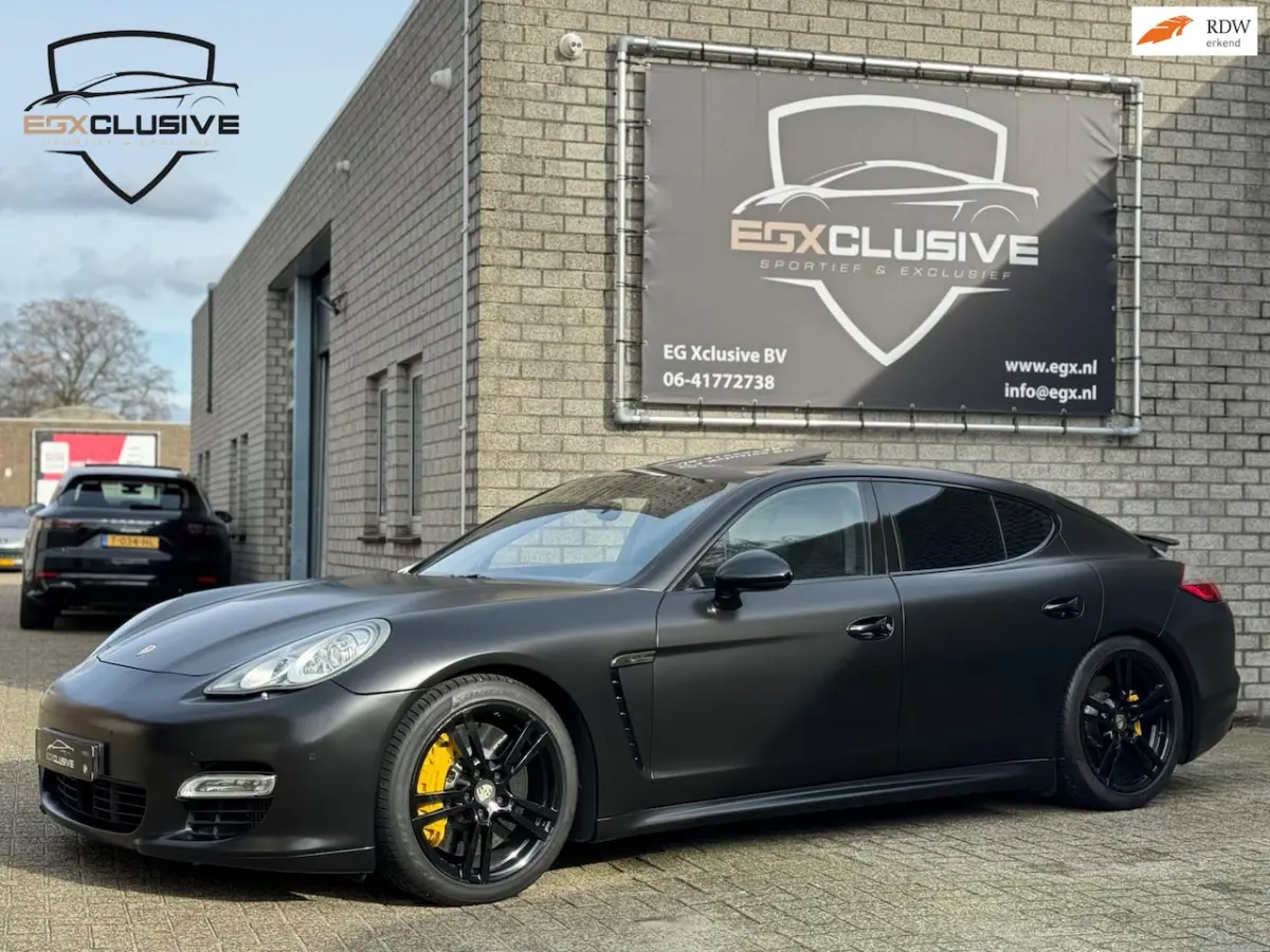 4.8 Turbo S Ceramic/Burmester/Chrono 551PK/Alcantara
