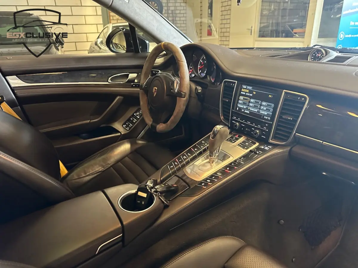4.8 Turbo S Ceramic/Burmester/Chrono 551PK/Alcantara