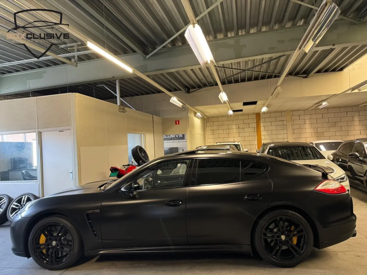 4.8 Turbo S Ceramic/Burmester/Chrono 551PK/Alcantara