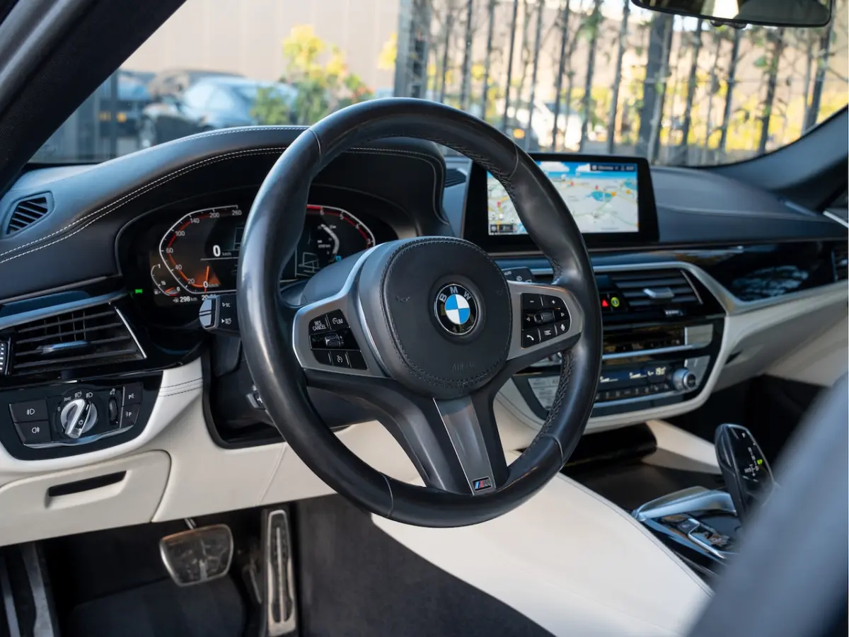 530i xDrive High Executive Edition