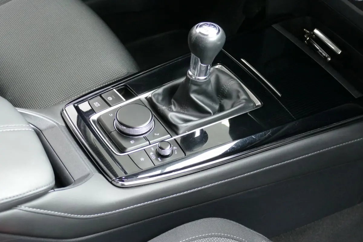 2.0 e-SkyActiv-G M Hybrid Comfort. Adap Cruise, Camera, Stoel&StuurVerw, Clima, 18"LMV