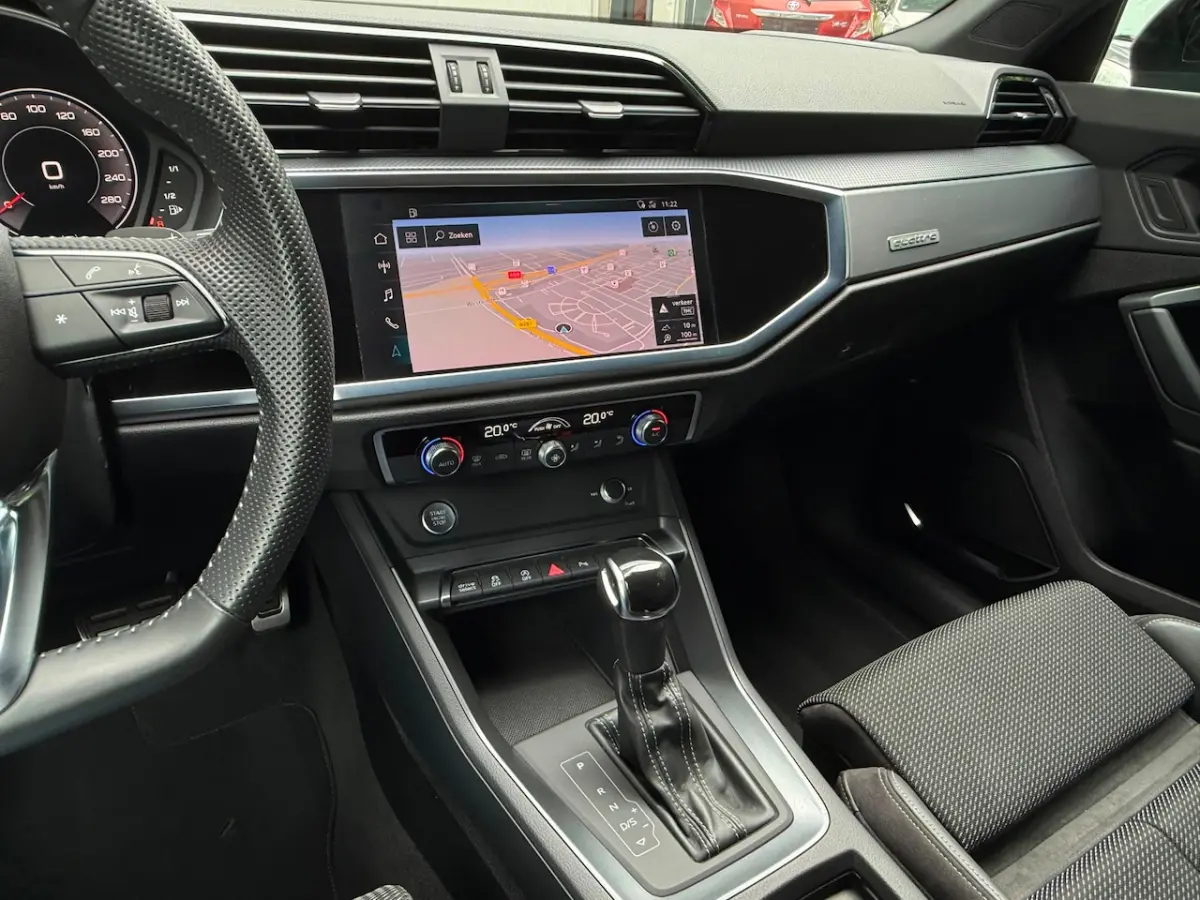 40 TFSI Quattro Pro Line 3x S-Line 190 Pk Pano/Virtual/ACC/LED/Trekhaak/Car Play/Navi/Clim