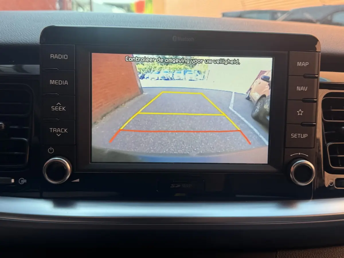 1.0 T-GDi ExecutiveLine // NAVI // CAMERA // CLIMA // CRUISE // DODENHOEK SENSOR // LEDERE