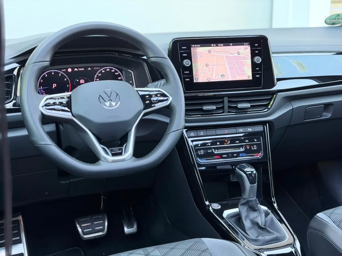 1.5 TSI 3x R-Line Pano/IQ.Light/Beats