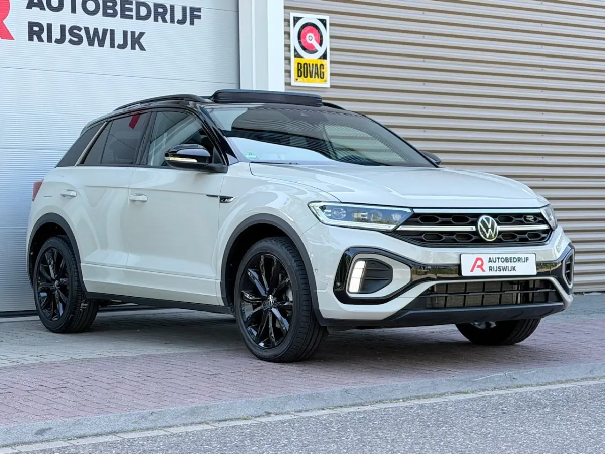 1.5 TSI 3x R-Line Pano/IQ.Light/Beats