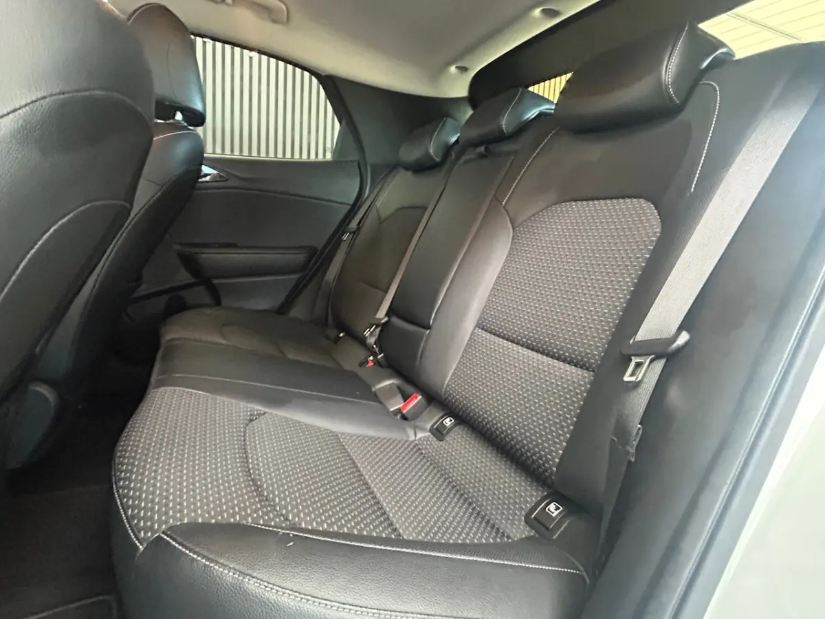 1.4 T-GDi DynamicPlusLine Automaat|JBL|ACC|Camera|Navi|Leder