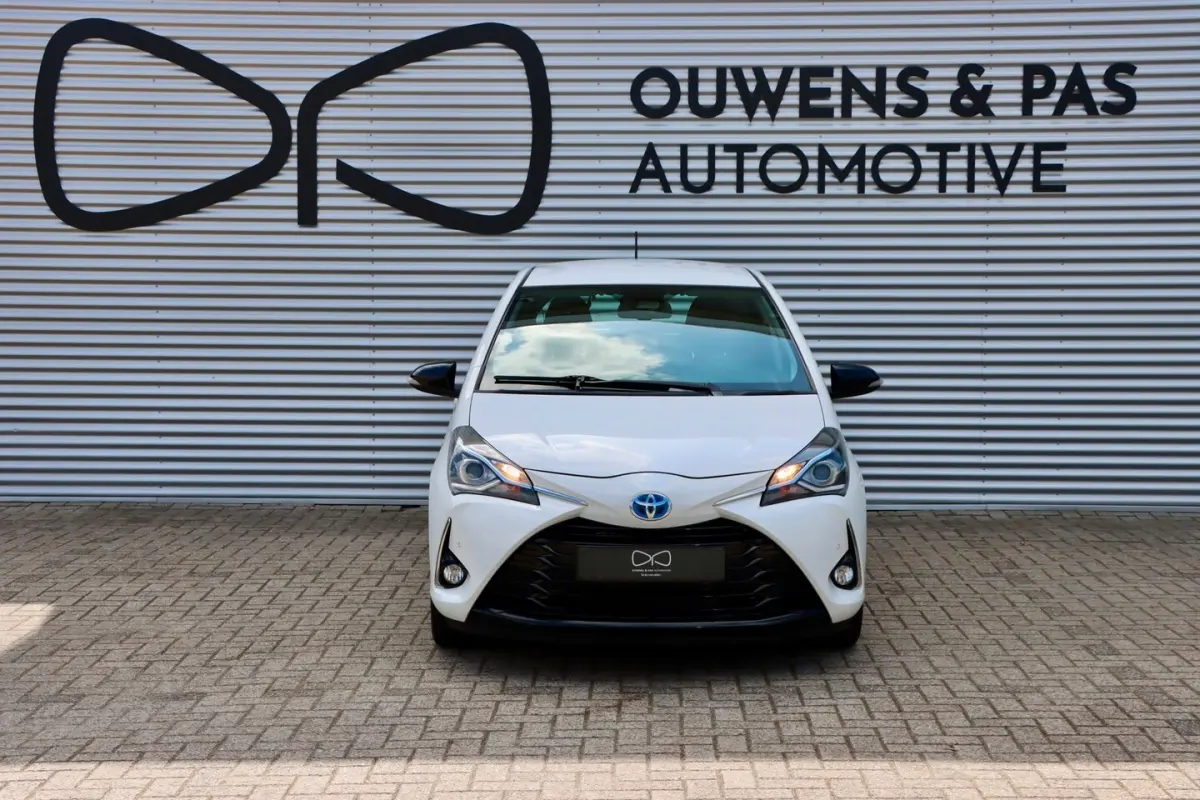 1.5 Hybrid Active | CAMERA | NAVIGATIE | CRUISE | STOELVERWARMING