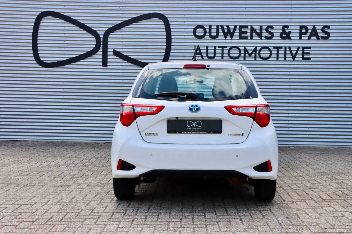 1.5 Hybrid Active | CAMERA | NAVIGATIE | CRUISE | STOELVERWARMING