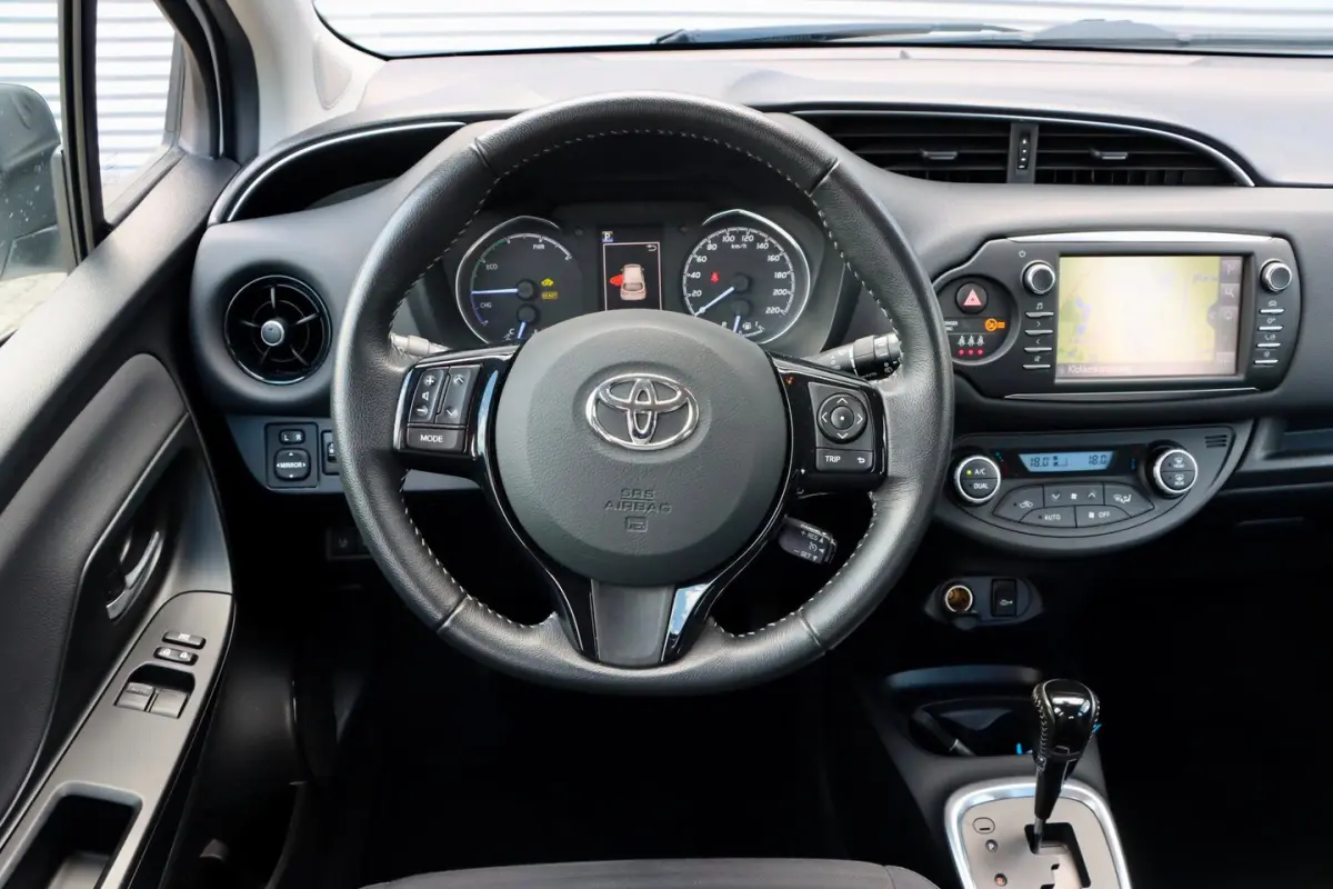 1.5 Hybrid Active | CAMERA | NAVIGATIE | CRUISE | STOELVERWARMING