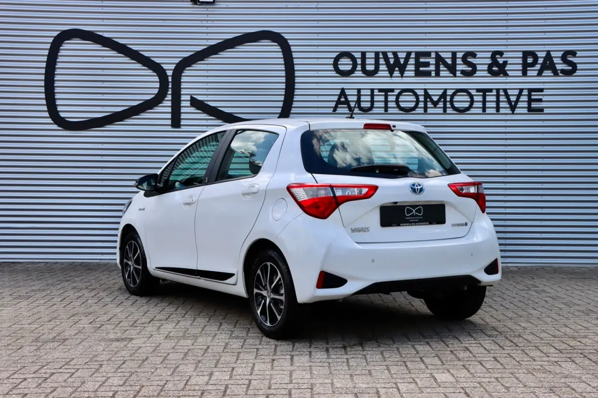 1.5 Hybrid Active | CAMERA | NAVIGATIE | CRUISE | STOELVERWARMING