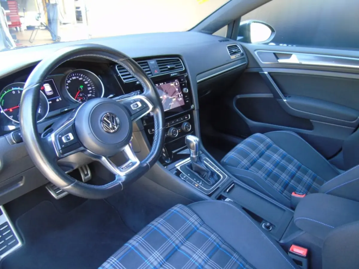 7 Facelift GTE - 2017 - 107dkm - Navi - Xenon - 5 drs