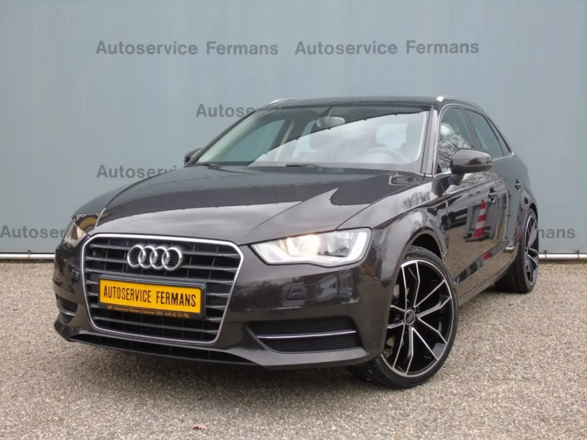 Audi A3 Sportback 2013 Benzine Handgeschakeld leasen